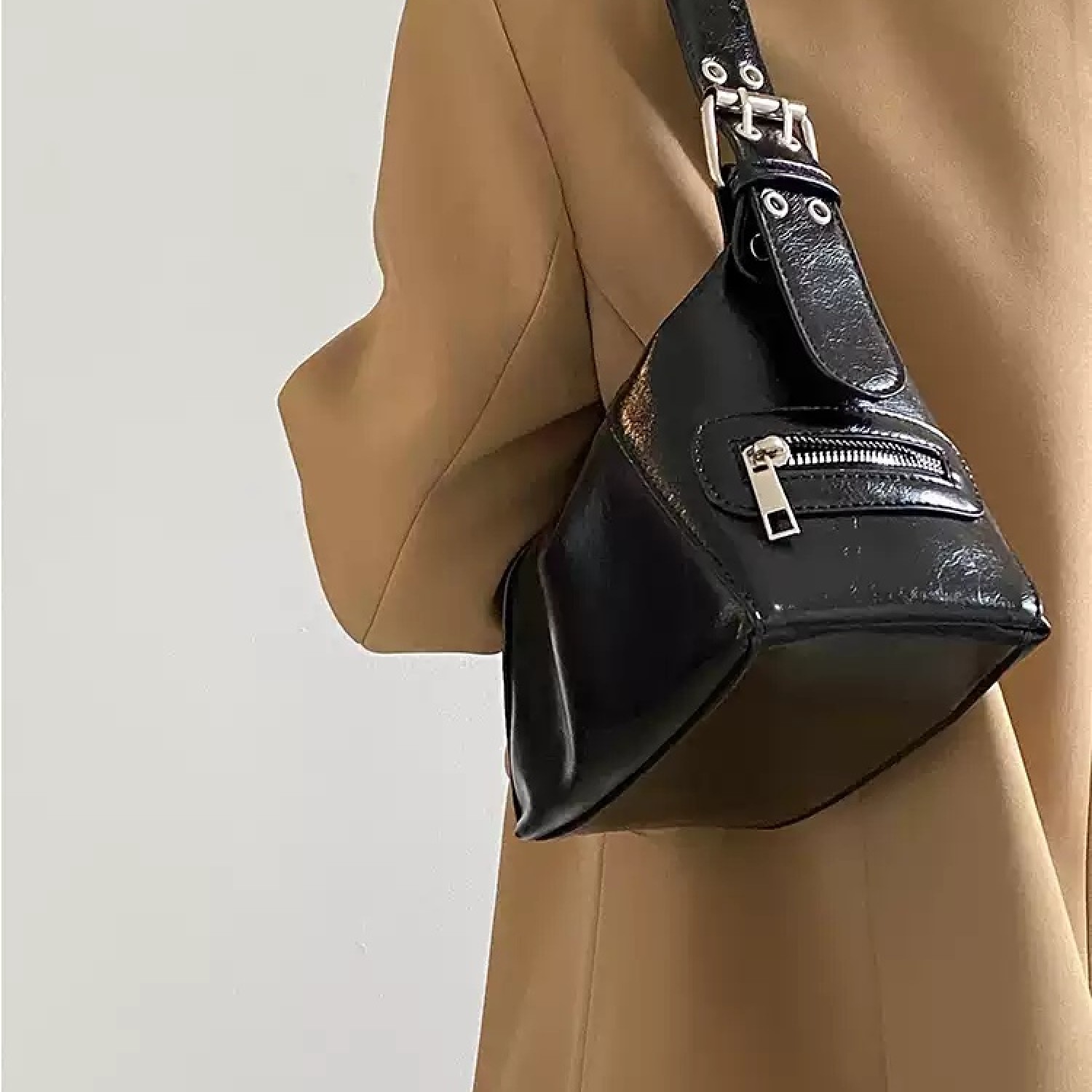 Versatile Vintage Motorcycle Underarm Bag BG0002
