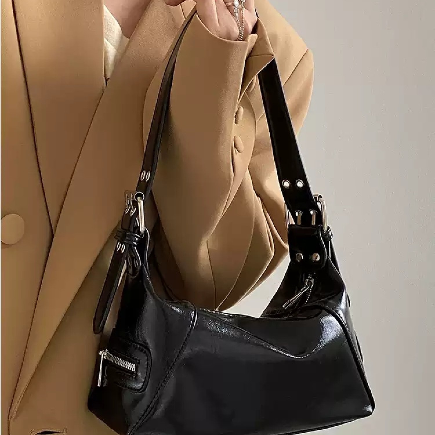 Versatile Vintage Motorcycle Underarm Bag BG0002